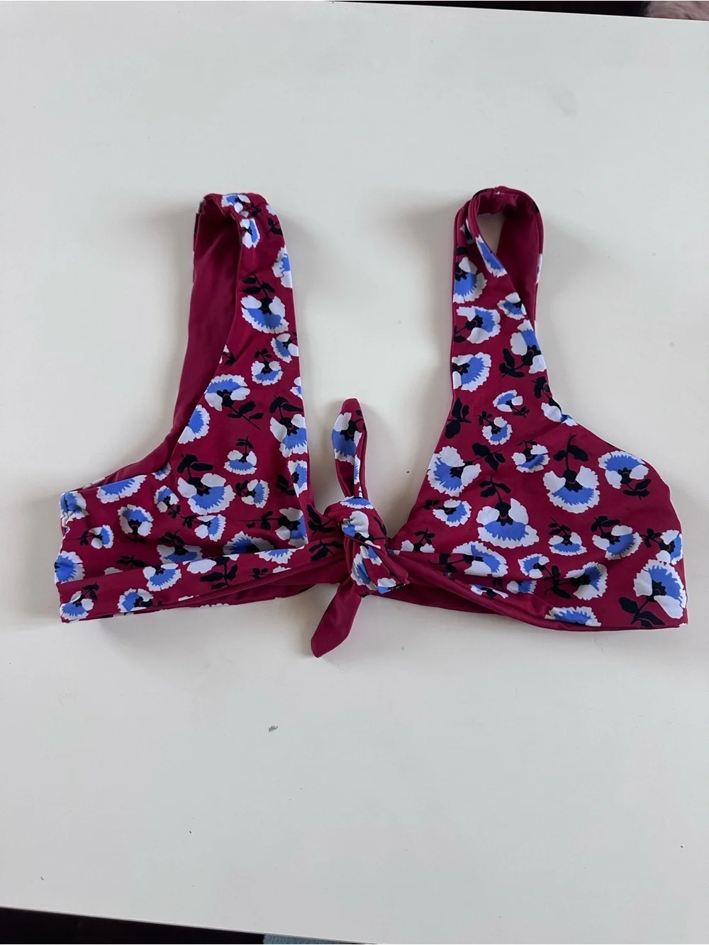 Dippin daisy’s red blue front tie knot Floral Bikini Top sz small